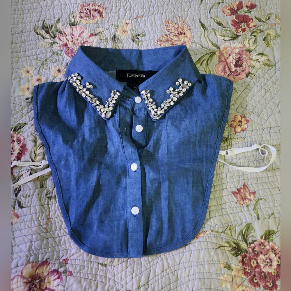 Tom & Eva Blue Collar/ Dickie with Pearl Details